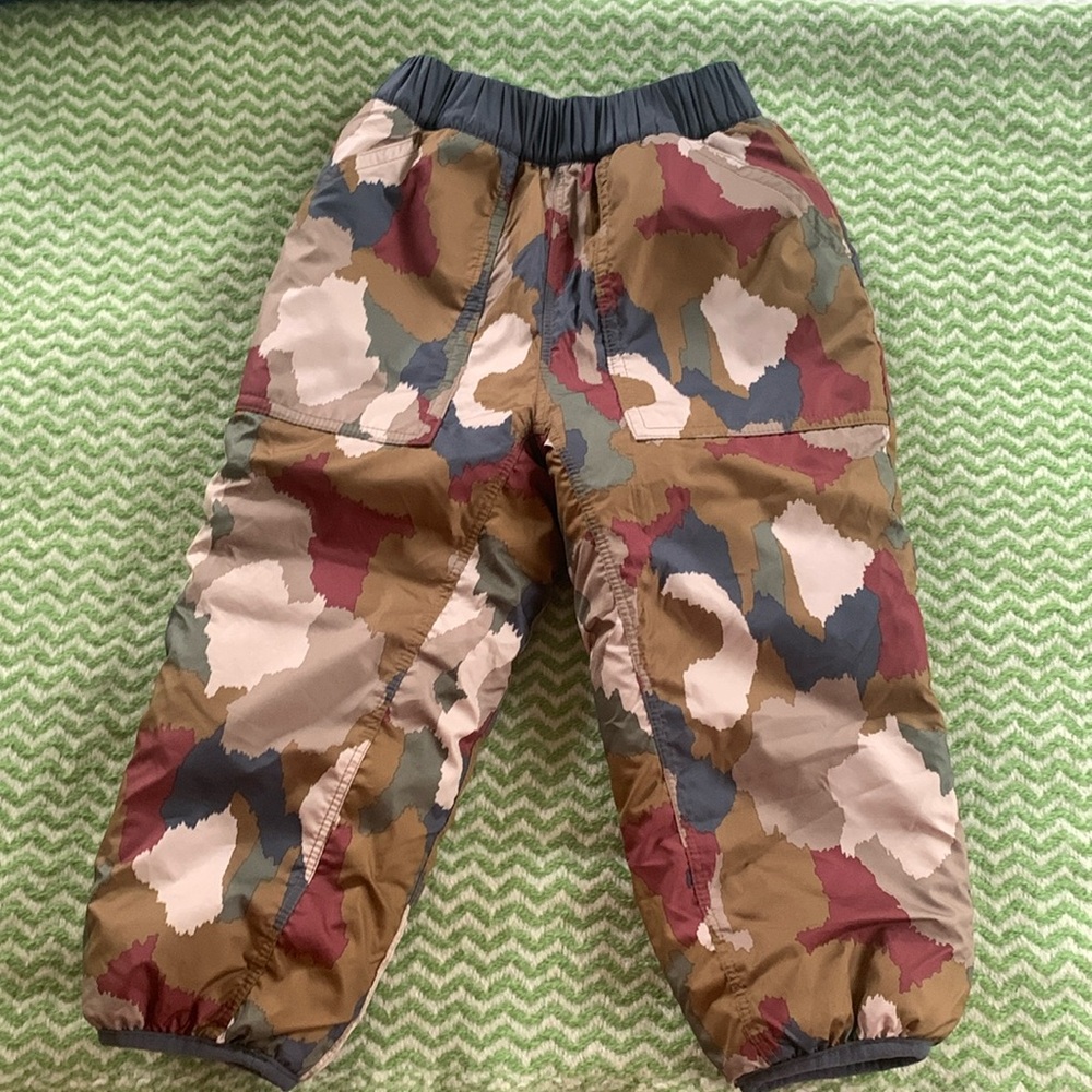 Patagonia kids reversible Tribles pants
